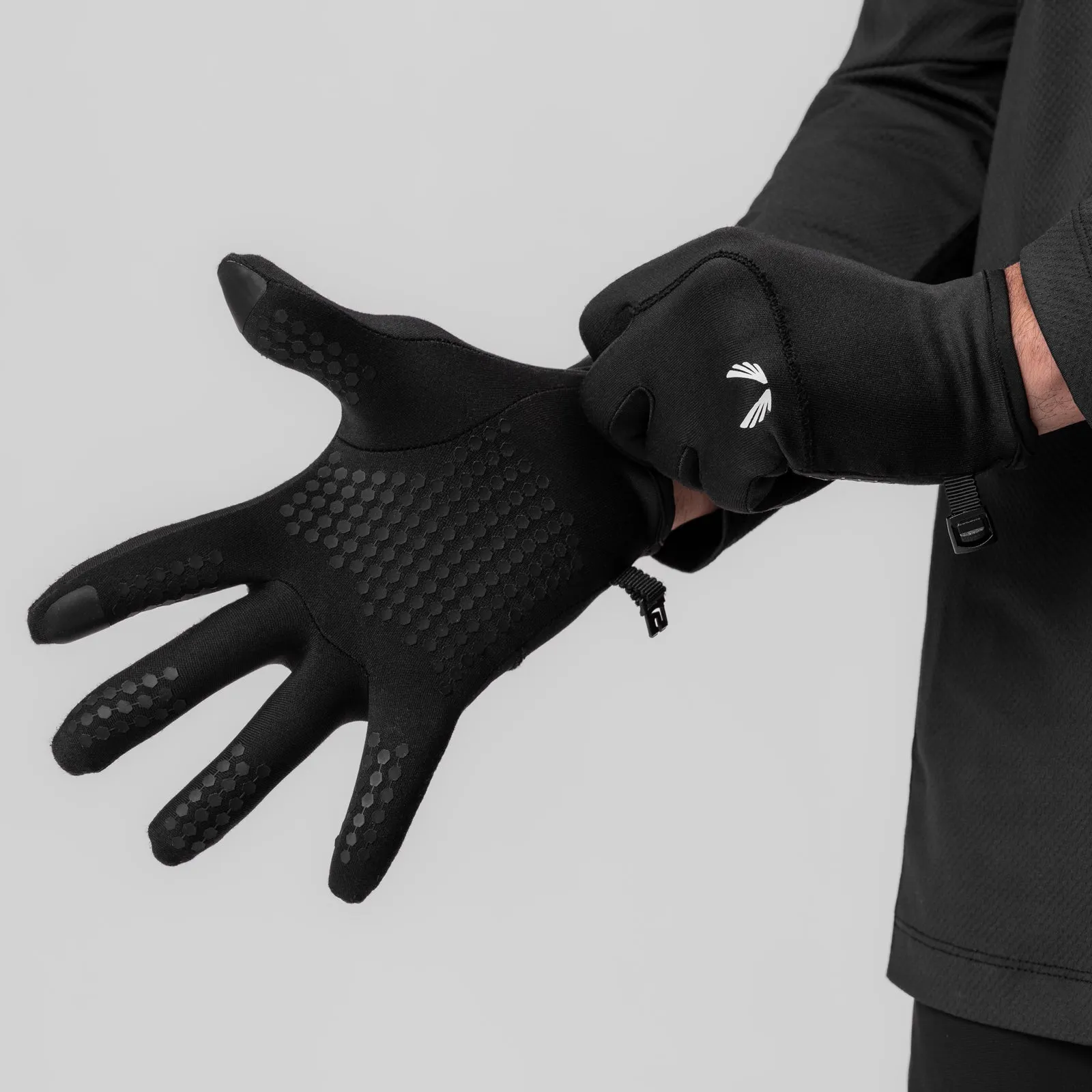 0671. Aeroheat® Lightweight Gloves - Black "Wings"