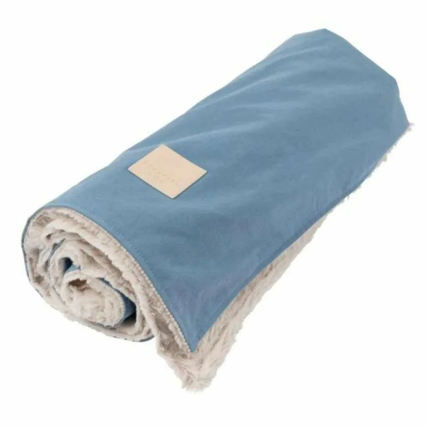 FuzzYard Life Comforter Blanket - French Blue