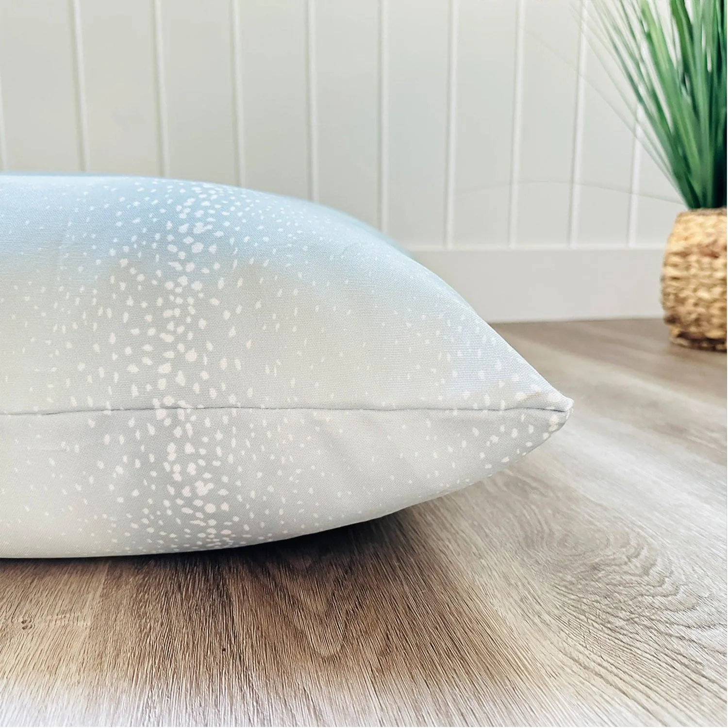 Mineral Blue Antelope Pillow Bed