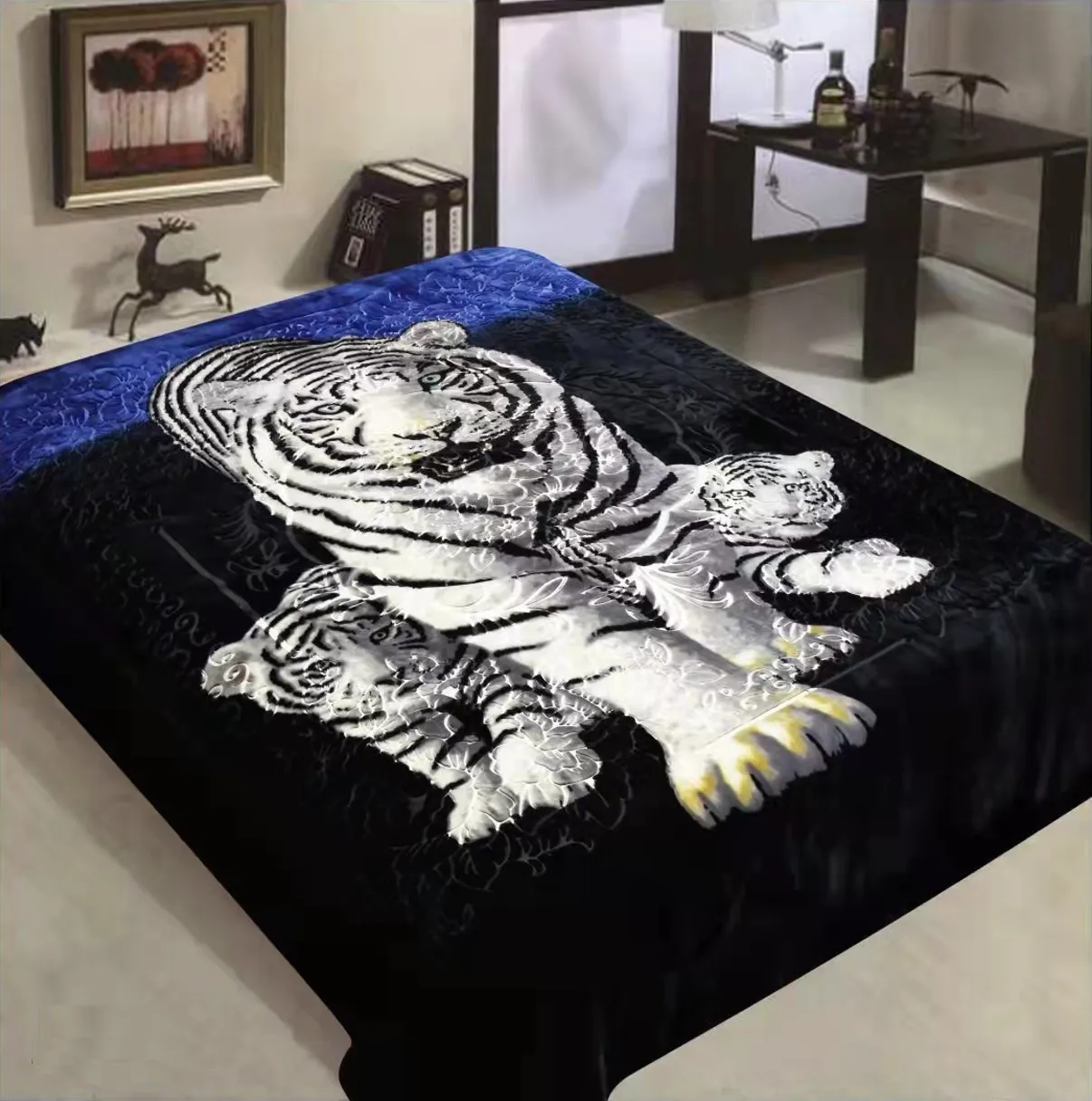 Printed Embossed Mink Blanket Three Tigers Pattern 220x240cm